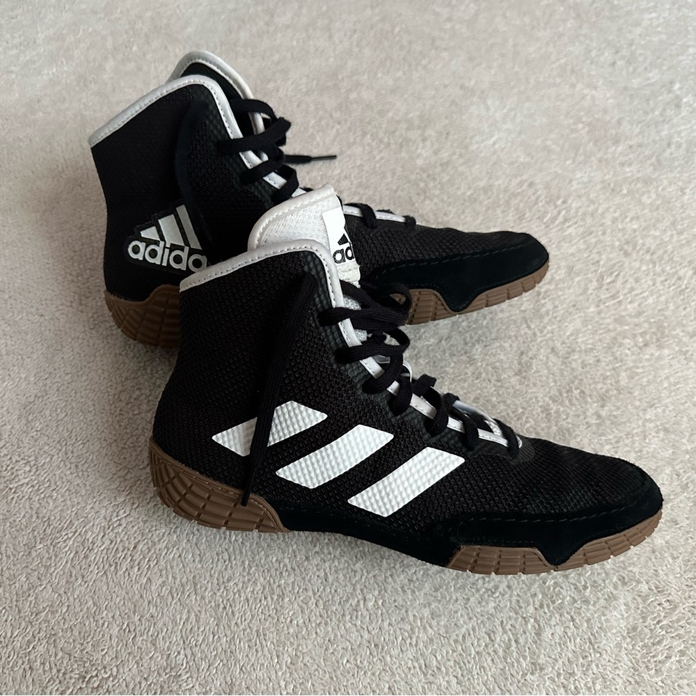 Adidas Men’s Tech Fall 2.0 Wrestling Shoe